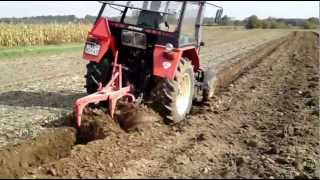 Ploughing oranje Zetor 4320 vs imt 755 20 [upl. by Pylle]