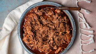 HOW TO MAKE BARBACOA LIKE CHIPOTLE IN THE SLOW COOKER [upl. by Lyell]