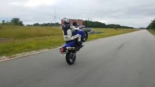 Yamaha xt660x wheelie [upl. by Yhcir662]