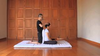 Shampoo Shampooing  Reviewing Thai Massage Techniques with Kam Thye Chow [upl. by Eivla623]