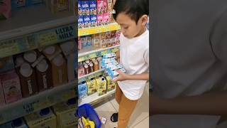 Riyo Borong Susu Ultra Mimi Kids Full Cream di Minimarket [upl. by Zachery]