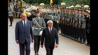 1987 Erich Honecker visita la República Federal Alemana [upl. by Eirruc]