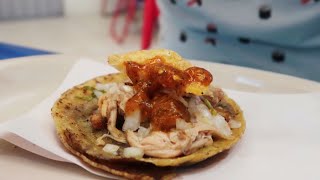 PANUCHOS SOPA DE LIMA y más delicias en Merida [upl. by Nilyram814]