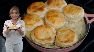 EASY ONE SKILLET POT PIE Perfect to Make With Your Leftover Turkey or Chicken [upl. by Golliner]