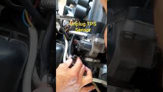 Unplug TPS Sensor Daewoo daewoo matiz chevrolet spark TPSsensor [upl. by Qifahs]