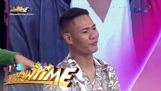 Rey nalaman ang katotohanan tungkol sa nabuntis niyang babae  Its Showtime [upl. by Dnamra]