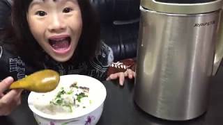 Ella’s Vlog CHICKEN amp MUSHROOM PORRIDGE [upl. by Attennhoj]