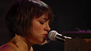 Norah Jones  Sinkin Soon Live at Farm Aid 25 [upl. by Matilde]