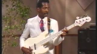 Larry Graham Right Hand Technique [upl. by Senga]