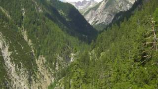 Zu Fuß über die Alpen Tag 3 Memminger Hütte  Larcher Alm [upl. by Atnahs]