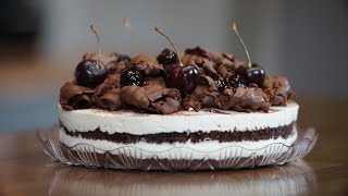 Τούρτα Black Forest σε 10 Συνταγή Ζαχαροπλαστείου  Black Forest Cake [upl. by Bramwell]