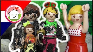 Playmobil filmpje Nederlands Stampen in de modder  Familie Huizer [upl. by Feetal]