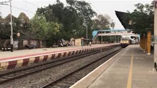 17651 KACHEGUDA EXPRESS speeding through VILLIVAKKAM with WAP1 [upl. by Eimmit261]