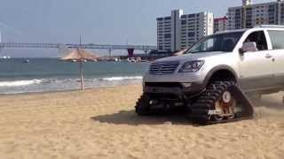 KIA Mohave ＋4×4 Hyper Delta ＶⅢ detachable crawler unit [upl. by Dlaner690]