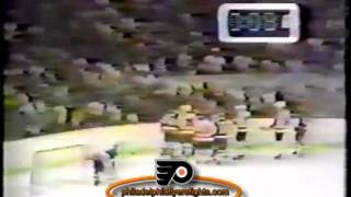 Feb 19 1978 Garry Howatt vs Mell Bridgman New York Islanders vs Philadelphia Flyers [upl. by Airdnekal]