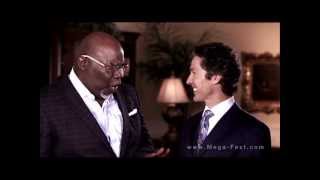 Bishop Jakes and Pastor Osteen  MegaFest 2013 [upl. by Laumas414]