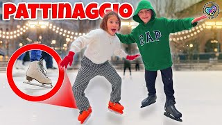 VLOG FIGLIACHIARA E FIGLIODIEGO VANNO PER LA PRIMA VOLTA SULLA PISTA DI PATTINAGGIO SUL GHIACCIO [upl. by Eudo]