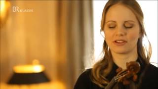 Julia Fischer vorgestellt von Sol Gabetta [upl. by Stralka]