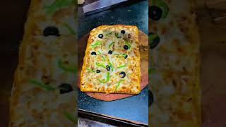 Signature pizza🍕🍕👑 pizza fouryou trending viralvideo ❤️❤️ [upl. by Montagna]