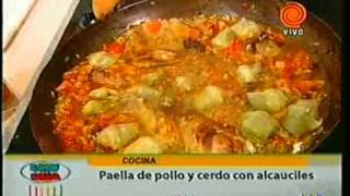 paella de pollo y cerdo con alcauciles pt3 201110313gp [upl. by Grochow843]