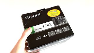 Fujifilm FinePix S5700 [upl. by Elnukeda]