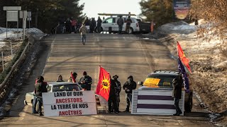 Raw footage of Kanesatake blockade [upl. by Roxi975]