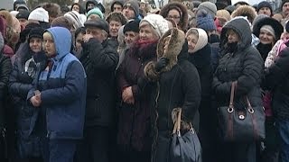 Дары волхвов в Минске день первый в очереди стоят более 10 тысяч человек [upl. by Peisch]