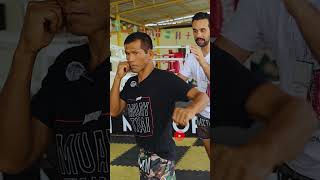 COMO APLICAR O CRUZADO NO MUAY THAI DICAS PARA INICIANTES E AVANÇADOS MAXIMUM BOXING SHORTS [upl. by Roddie]