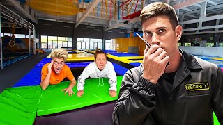 EXTREME HIDE AND SEEK IN TRAMPOLINE PARK FROM THE SECURITY [upl. by Laurentium470]