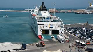 Shipfriendsgr  Hellenic Spirit 23 07 17 discharging Ancona [upl. by Alikam]