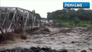 Nivel de río Samalá sobrepasa puente Castillo Armas [upl. by Laval]