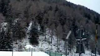 ponte di legno neve sul trampolino gigante di sci [upl. by Prinz706]