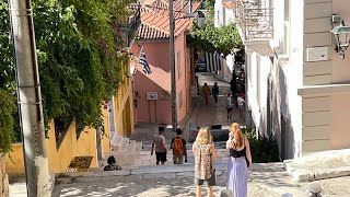 Dans les rues d’Athènes  On the streets of Athens [upl. by Nwahsaj978]