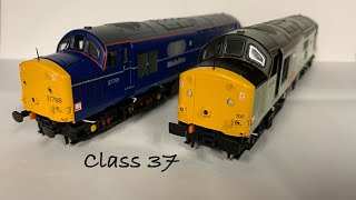 Opening the rail exclusive MainlineTransrail class 37 twin pack by Bachmann [upl. by Nydroj]