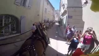 Barbentane Carreto Ramado 2016 la montée de la Grande Rue jusquà léglise [upl. by Lindell]