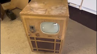 A Quick Look at a 1949 Crosley 10” Console TV [upl. by Anilad]