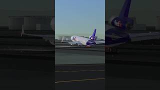 EPIC FedEx MD11F Butter landing [upl. by Ilera623]