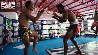 Muay Thai Sparring No Shin Guards Saenchai vs Singdam  YOKKAO Training Center Bangkok [upl. by Tyra]