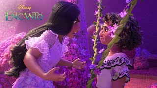 Isabela y Mirabel Pelean  Encanto  Clip Oficial Español [upl. by Nillek493]