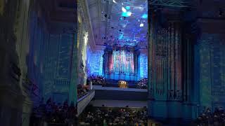 Proof that a mirror ball is perfect for an organ recital a snippet of Cornfield Chase Anna Lapwood [upl. by Eglantine]