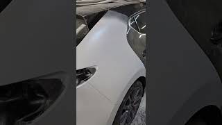 Aplicación de primer de relleno para el Mazda 3 hojalateriaypintura [upl. by Assyli]