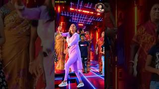 Pass woh Aane Laga Jara Jara Indian idol Romantic dance imdianidol13 trending dance short yt [upl. by Lemmy452]