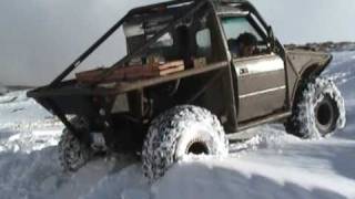 Crawling on snow with 0 PSI IROCS tires  Beadlocks [upl. by Luanni]