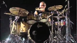 Vinnie Colaiuta  Seven Days back to bass live at Stuttgart [upl. by Salakcin]