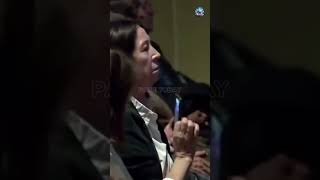 🔴 Una vecina estalla contra los políticos por la falta de ayuda durante la Dana de Valencia dana [upl. by Yniattirb]