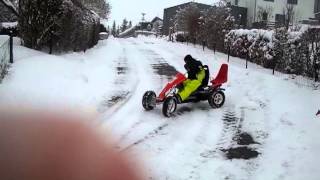 Berg GoKart Drift im Winter [upl. by Nairot]