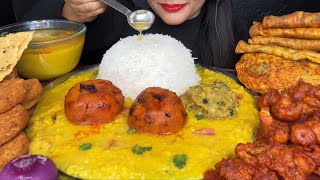 ASMR EATING DAALSPICY OMLETTEGOBI PAKODAALOO BHARTAPAAPADALOO TIKKI [upl. by Eecart708]