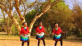 Mahlathini and the Mahotella Queens  Umuntu Ngumuntu [upl. by Beryle]