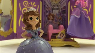 Sofia The First Portable Princess Closet  Disney Princess Sofia The First by DisneyToysReview [upl. by Warrin556]