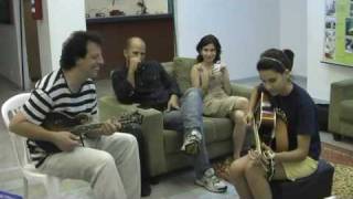 Choro das 3  Roda de Choro Elisa e Mike Marshall [upl. by Annayad]